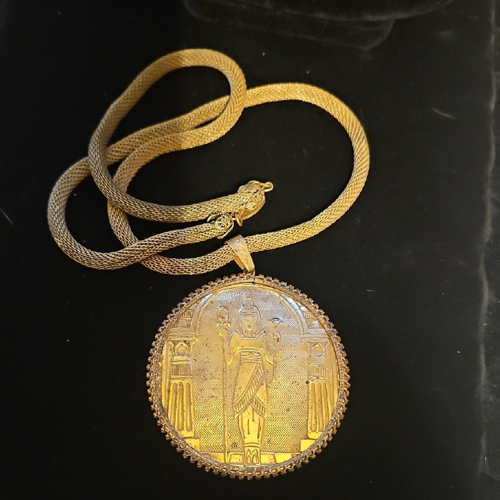 Miriam Haskell Gold Medallion Necklace - Picture 5 of 7